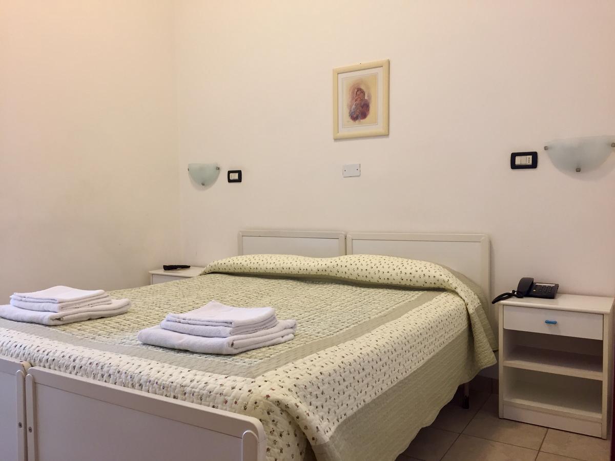 Hotel Aquila Azzurra 리미니 외부 사진