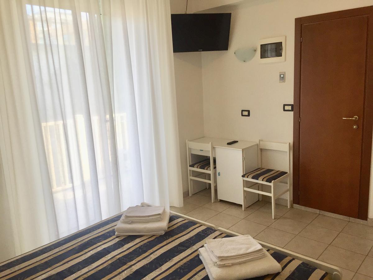Hotel Aquila Azzurra 리미니 외부 사진