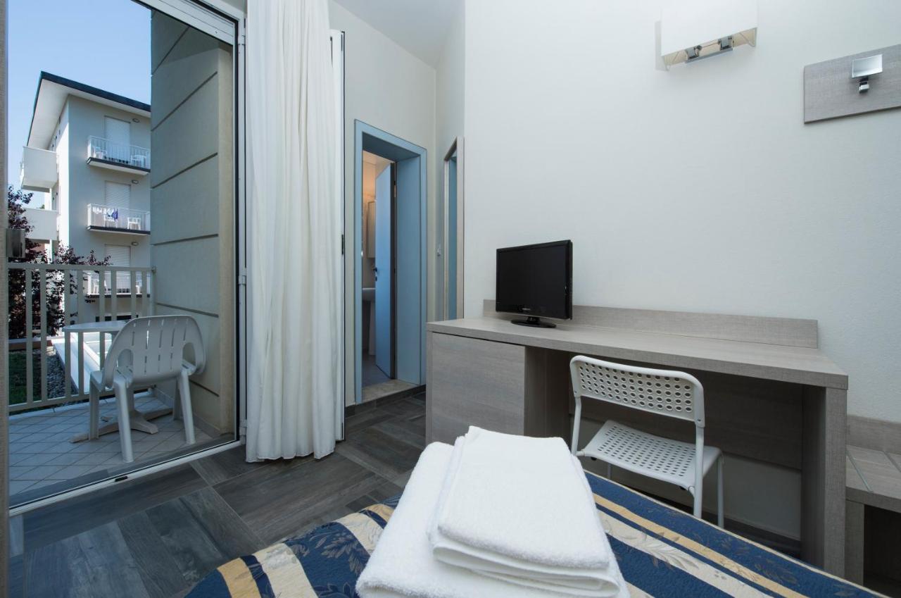Hotel Aquila Azzurra 리미니 외부 사진