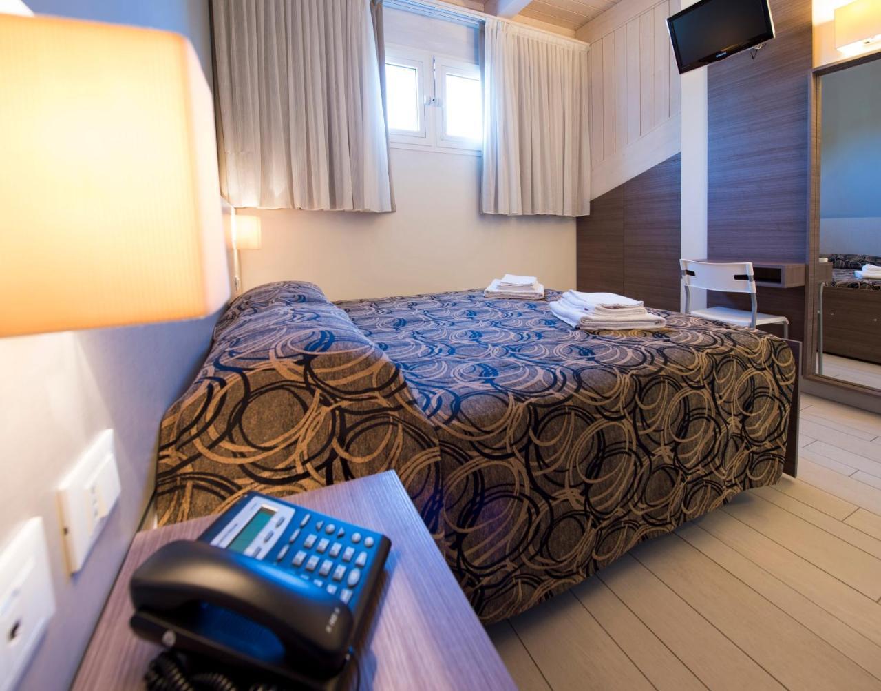 Hotel Aquila Azzurra 리미니 외부 사진